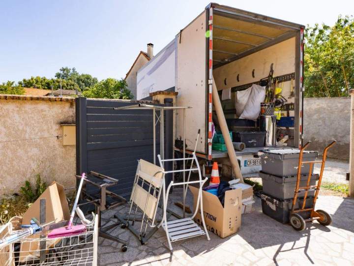 Service de débarras de cave Arpajon